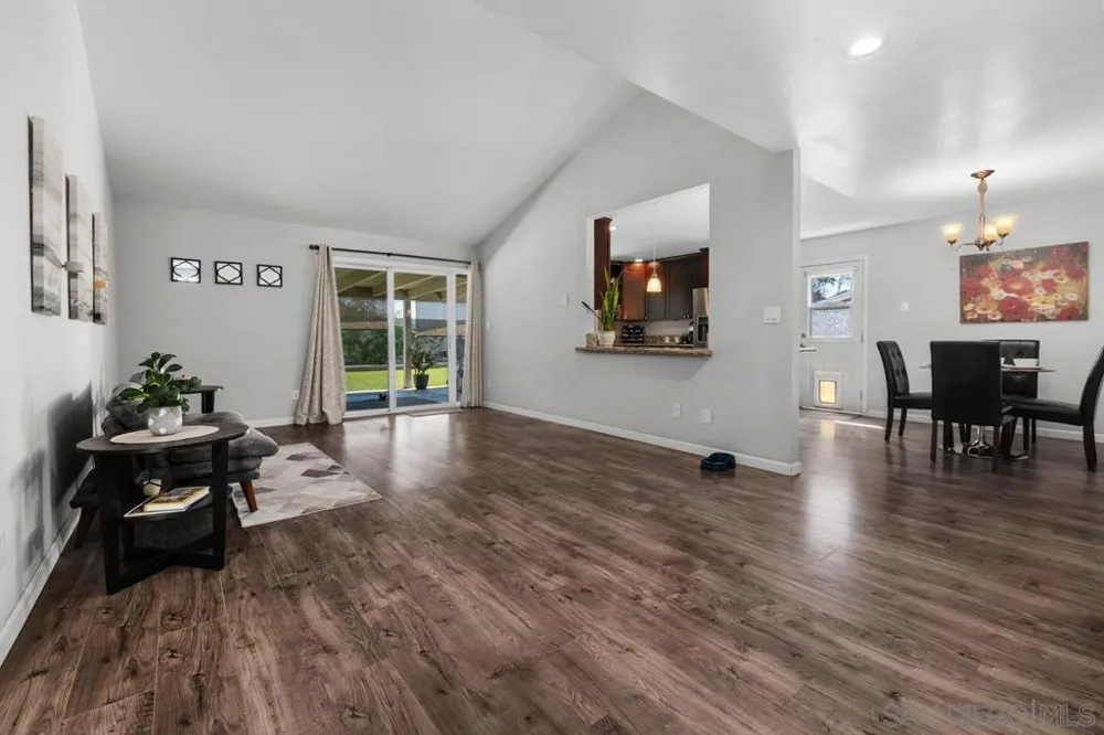10331 Harbin Pl. Santee, CA 92071