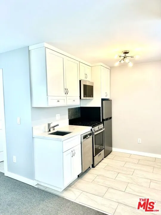613 S Prairie Avenue #14 Inglewood, CA 90301