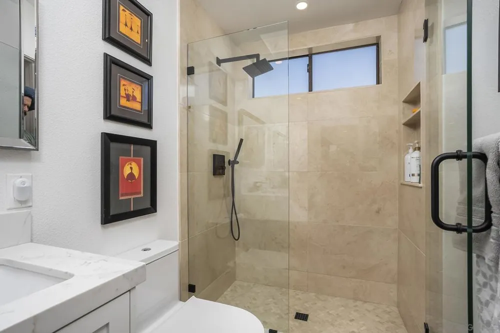 7426 Caminito Carloltta San Diego, CA 92120