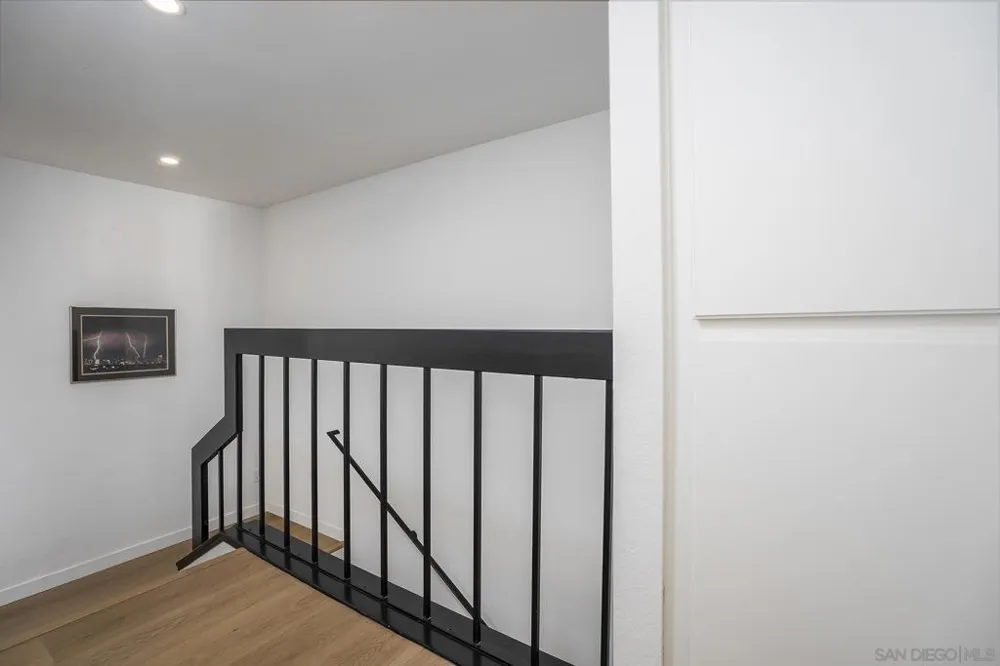 7426 Caminito Carloltta San Diego, CA 92120