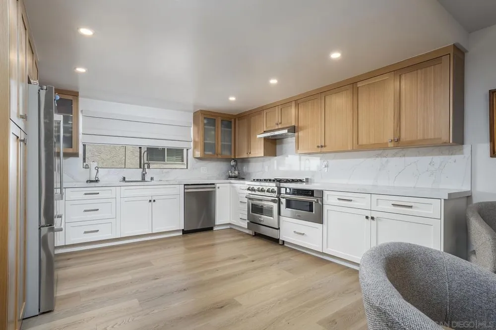 7426 Caminito Carloltta San Diego, CA 92120