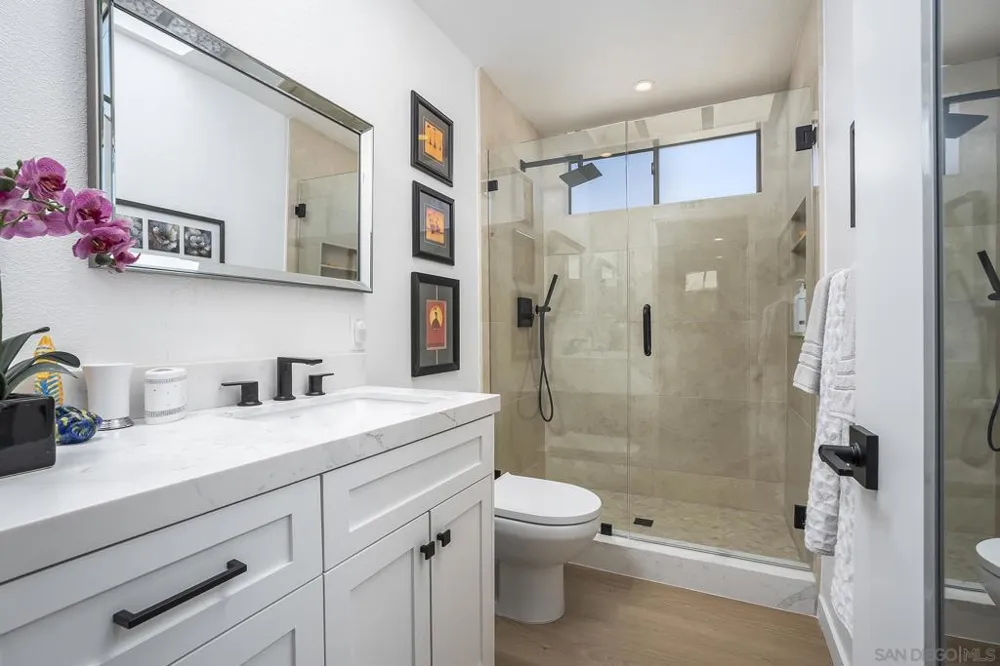 7426 Caminito Carloltta San Diego, CA 92120