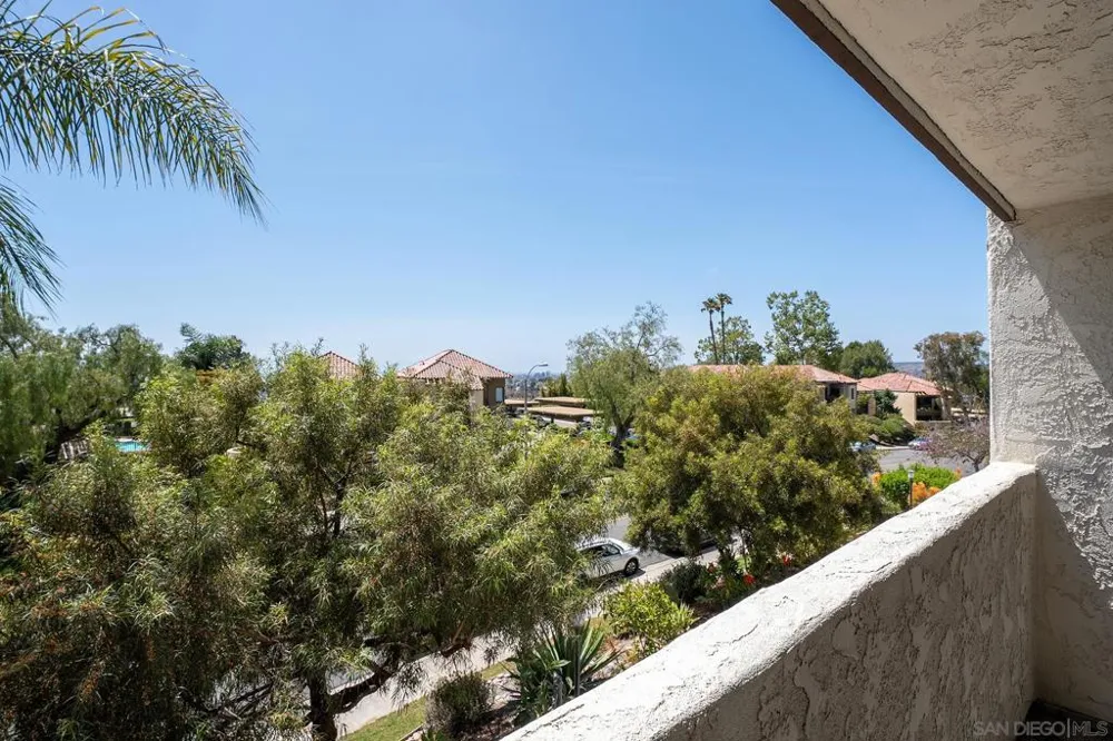 7426 Caminito Carloltta San Diego, CA 92120