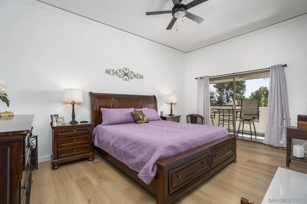 7426 Caminito Carloltta San Diego, CA 92120