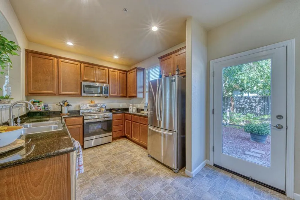 1264 Sycamore Street Greenfield, CA 93927