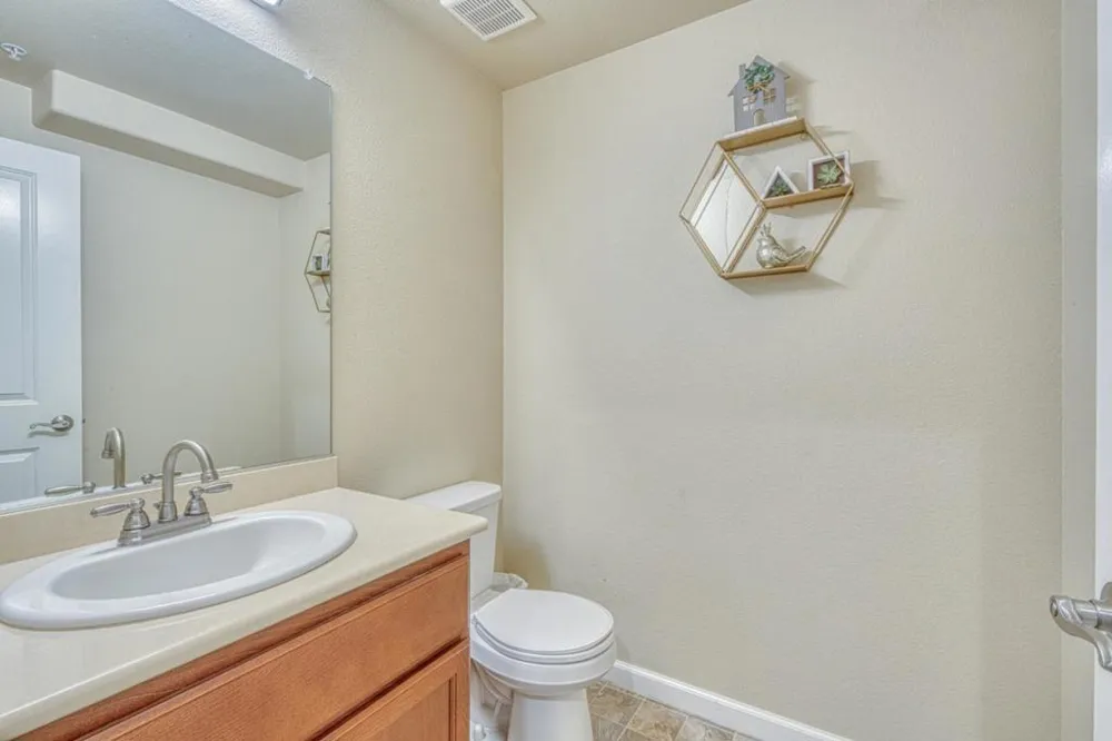 1264 Sycamore Street Greenfield, CA 93927