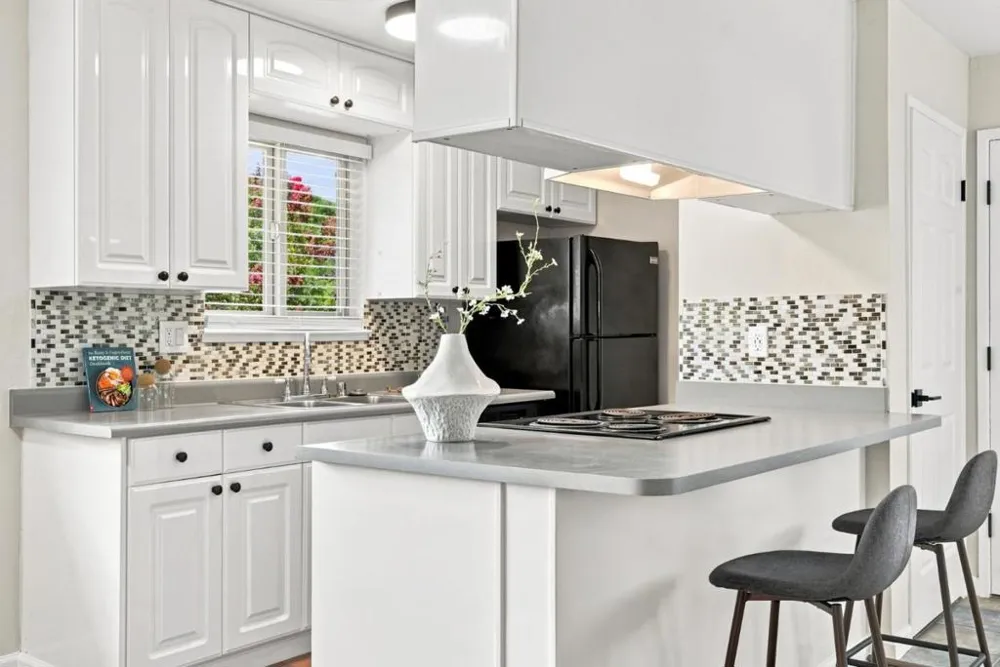 243 E Latimer Avenue #4 Campbell, CA 95008