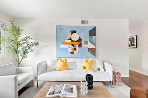 243 E Latimer Avenue #4
