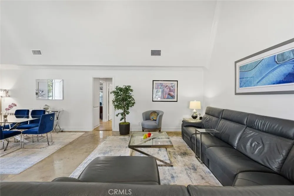 31584 Agoura Road #4 Westlake Village, CA 91361
