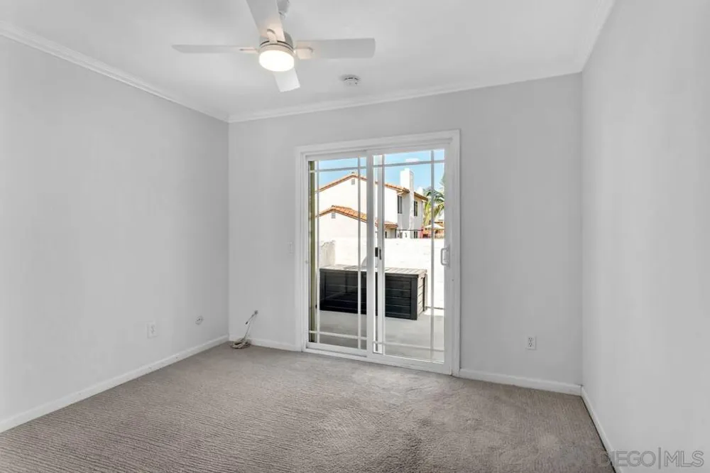9885 Aldergrove Lane Spring Valley, CA 91977