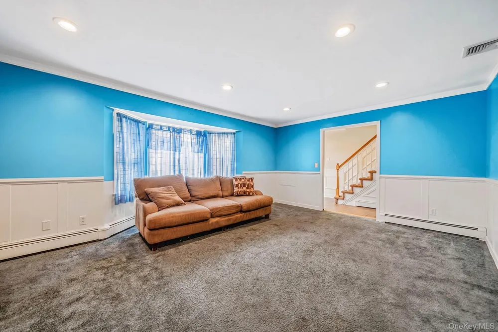 15 Jamar Lane Lake Ronkonkoma, NY 11779