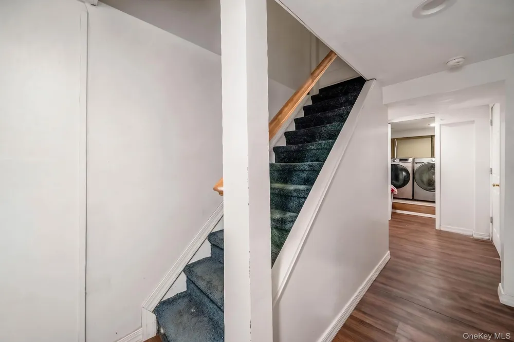 15 Jamar Lane Lake Ronkonkoma, NY 11779
