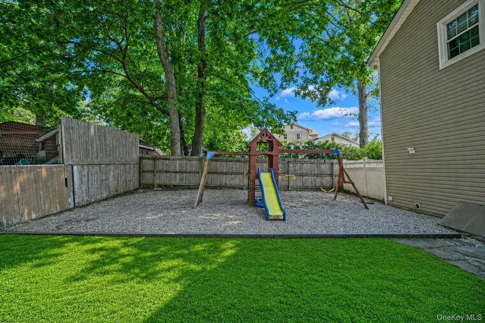 15 Jamar Lane Lake Ronkonkoma, NY 11779