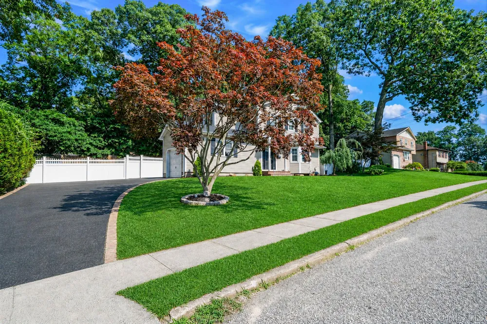 15 Jamar Lane Lake Ronkonkoma, NY 11779