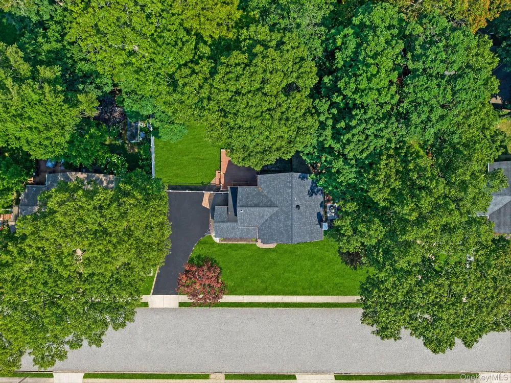15 Jamar Lane Lake Ronkonkoma, NY 11779