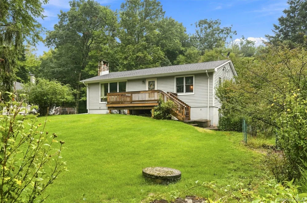 31 Red Barn Road Pine Bush, NY 12566