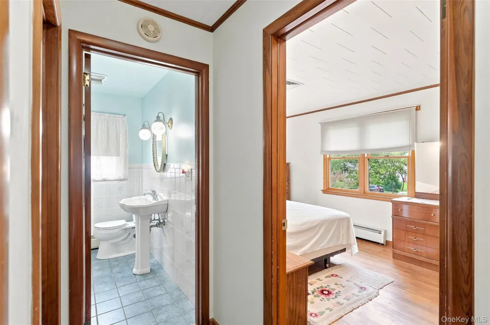 31 Red Barn Road Pine Bush, NY 12566
