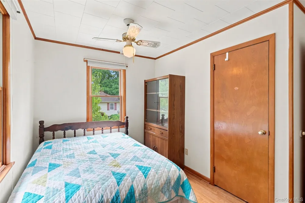 31 Red Barn Road Pine Bush, NY 12566