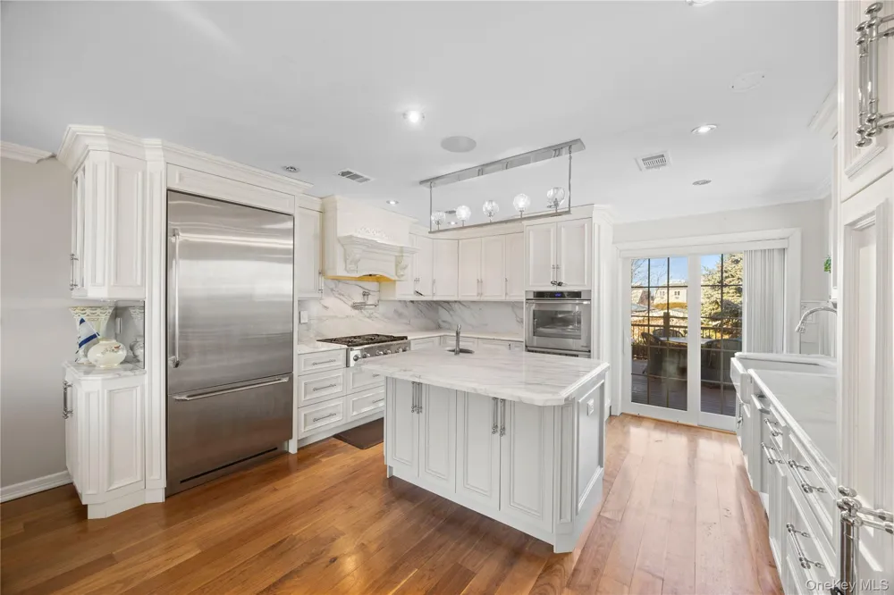 229 Ditmars Street Bronx, NY 10464