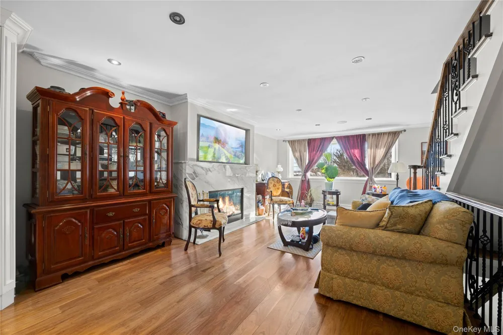 229 Ditmars Street Bronx, NY 10464