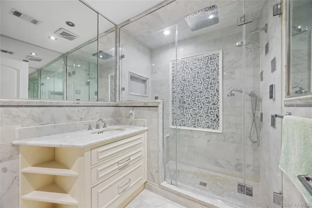 229 Ditmars Street Bronx, NY 10464