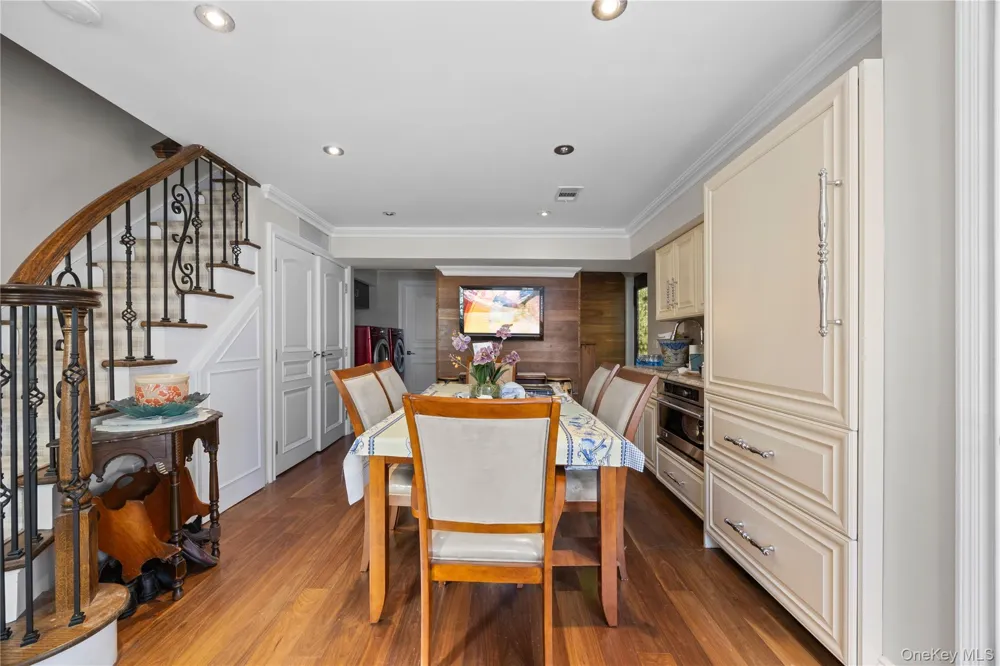 229 Ditmars Street Bronx, NY 10464