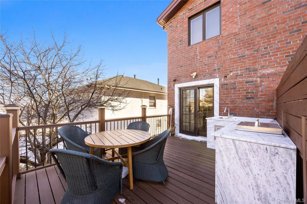 229 Ditmars Street Bronx, NY 10464