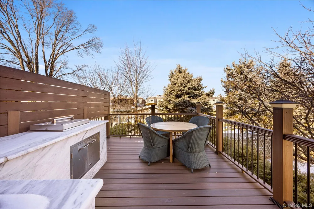 229 Ditmars Street Bronx, NY 10464