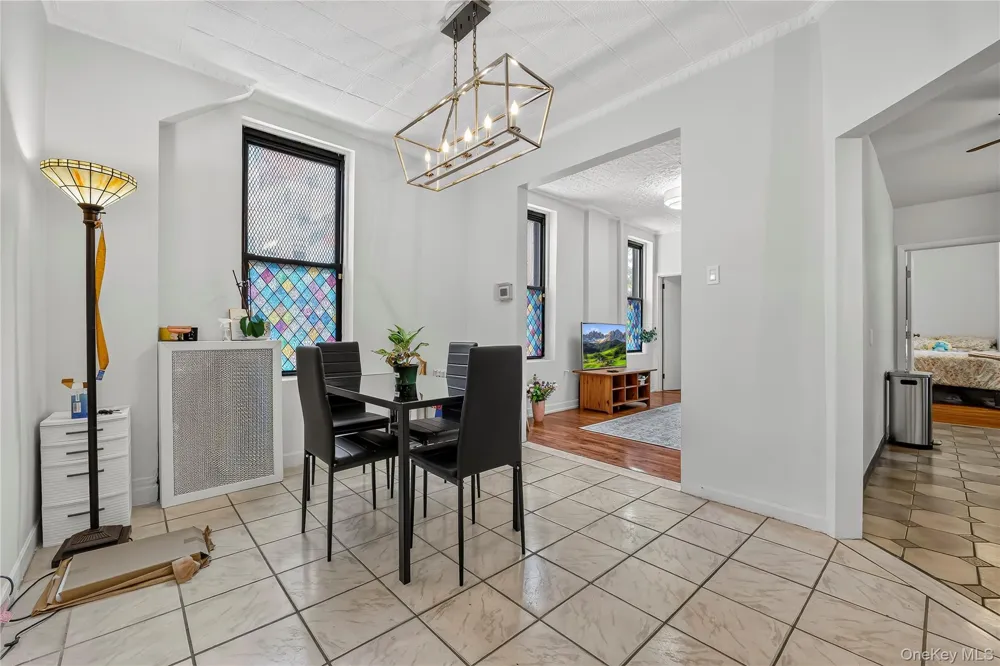 2476 Arthur Avenue Bronx, NY 10458