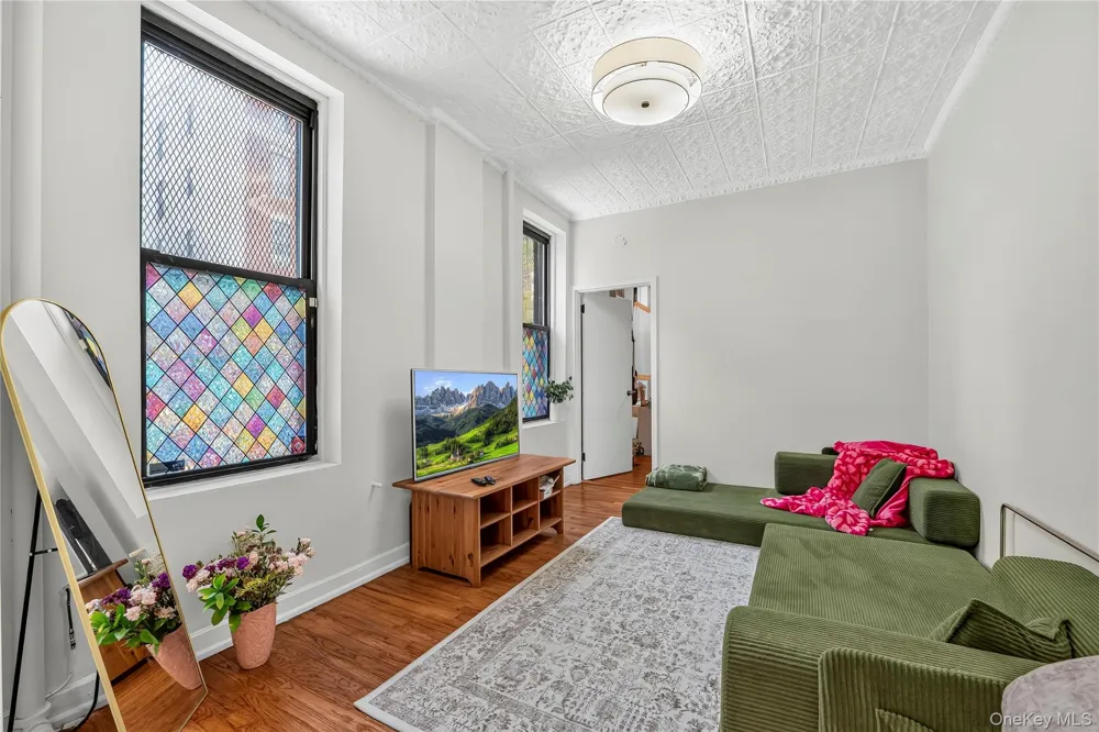 2476 Arthur Avenue Bronx, NY 10458