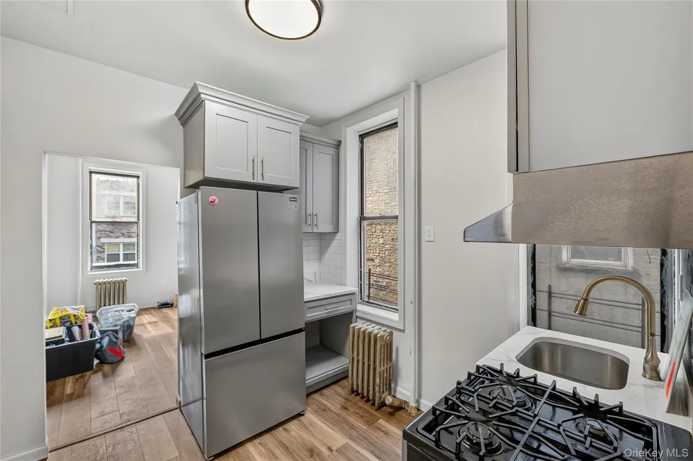 2476 Arthur Avenue Bronx, NY 10458