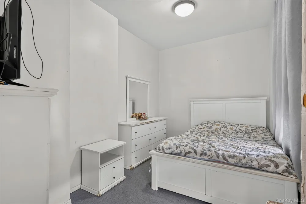 2476 Arthur Avenue Bronx, NY 10458