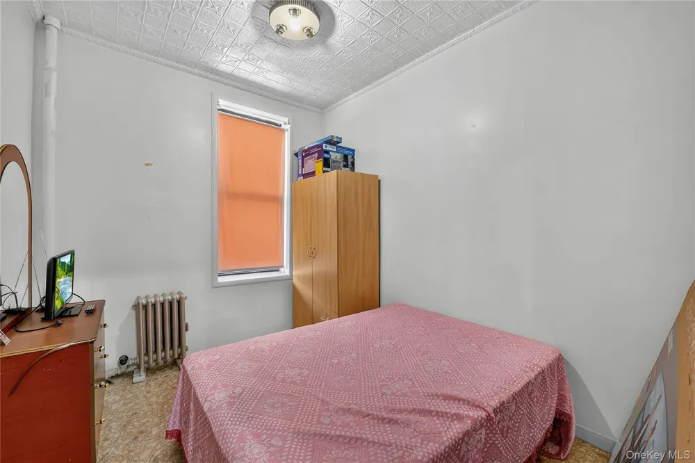 2476 Arthur Avenue Bronx, NY 10458
