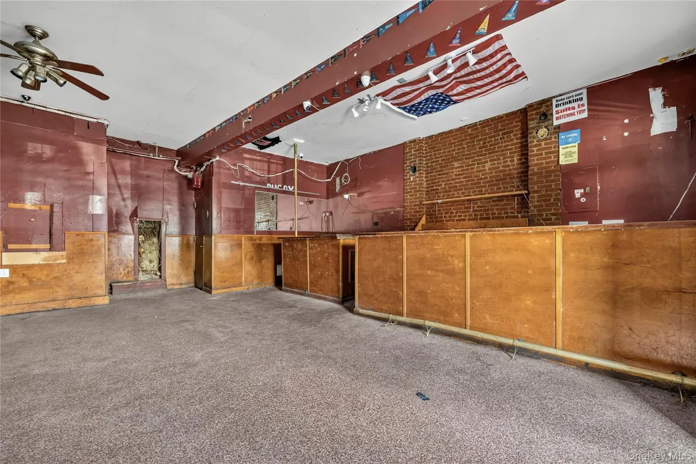 2476 Arthur Avenue Bronx, NY 10458