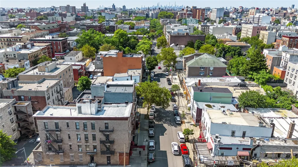 2476 Arthur Avenue Bronx, NY 10458