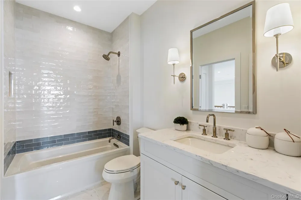 119 Mia Lane #76 Yaphank, NY 11980