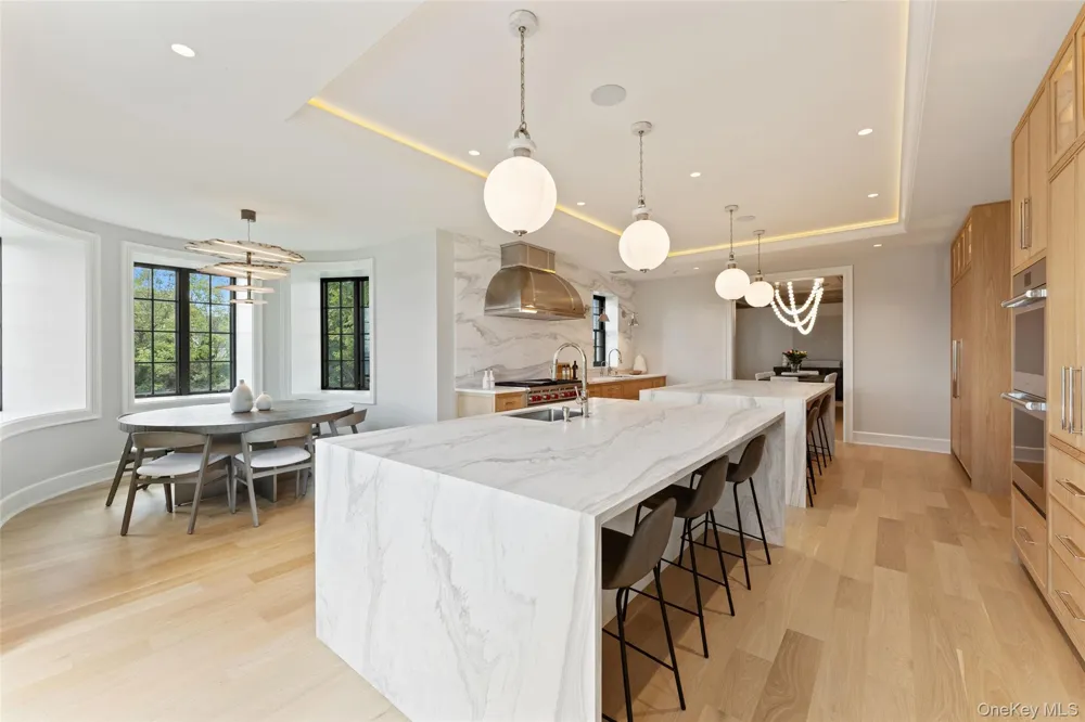 104 Premium Point Mamaroneck, NY 10801