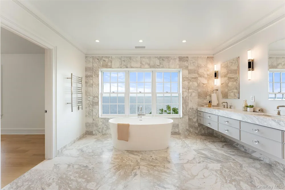 104 Premium Point Mamaroneck, NY 10801