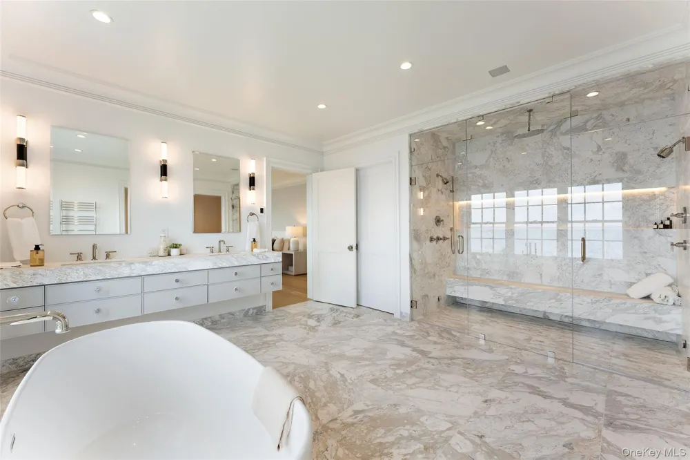 104 Premium Point Mamaroneck, NY 10801