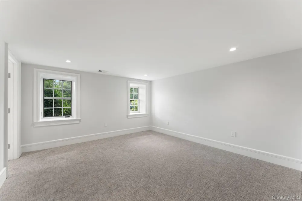104 Premium Point Mamaroneck, NY 10801