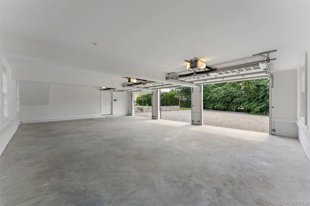 104 Premium Point Mamaroneck, NY 10801