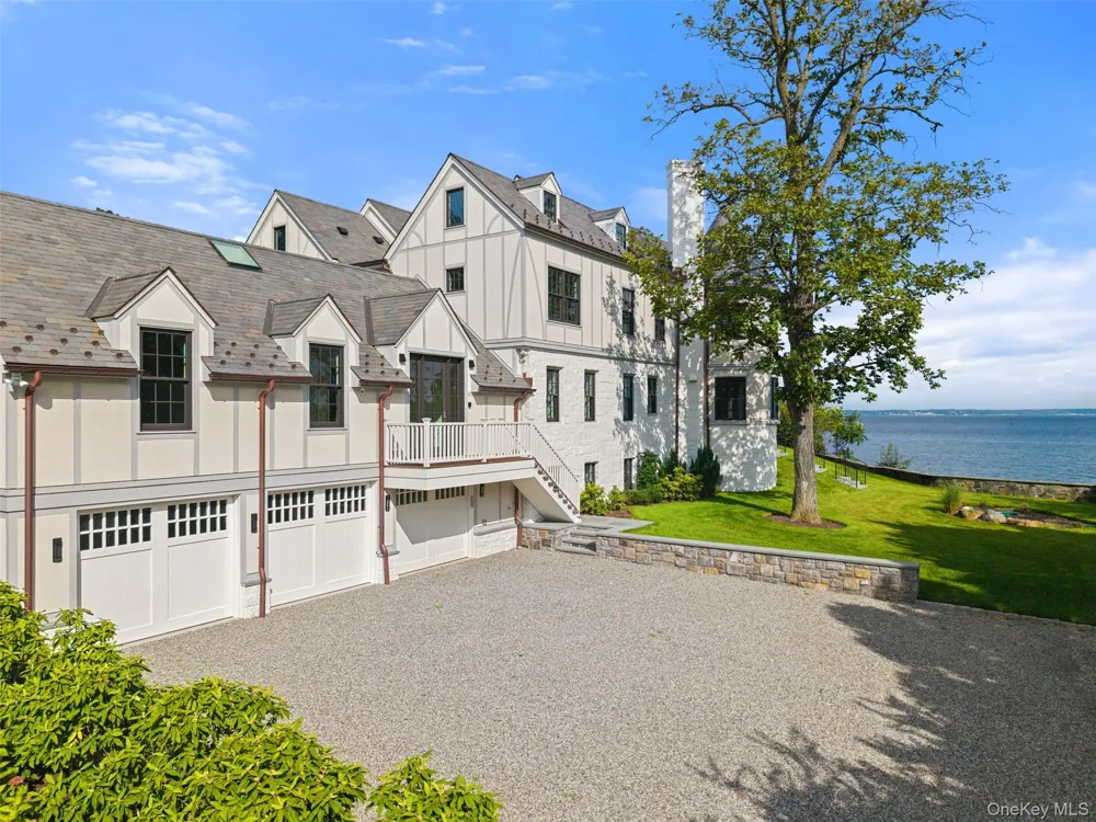 104 Premium Point Mamaroneck, NY 10801