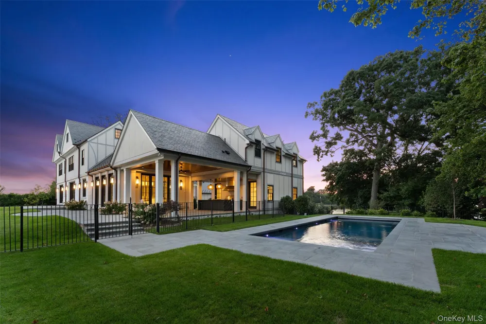 104 Premium Point Mamaroneck, NY 10801