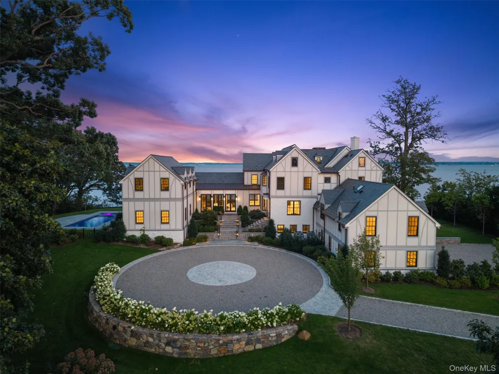 104 Premium Point Mamaroneck, NY 10801
