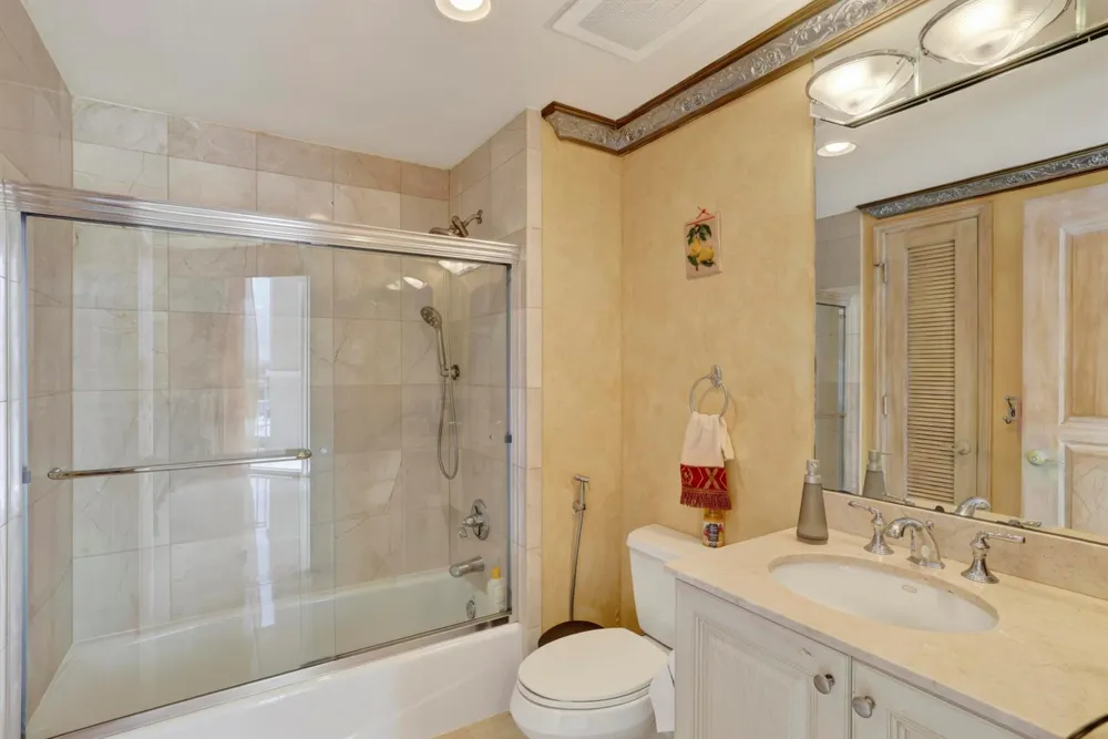 1460 S OCEAN BOULEVARD #701 Lauderdale By The Sea, FL 33062