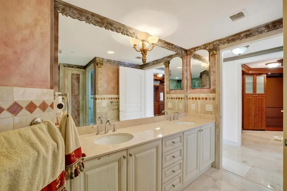 1460 S OCEAN BOULEVARD #701 Lauderdale By The Sea, FL 33062