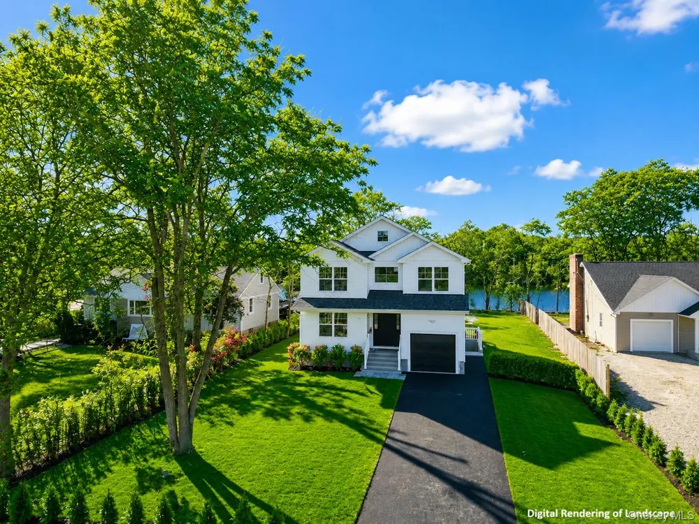 909 Ostrander Avenue Riverhead, NY 11901