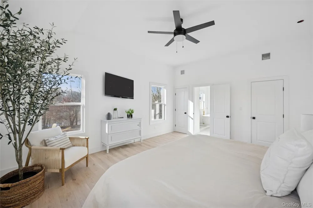 909 Ostrander Avenue Riverhead, NY 11901