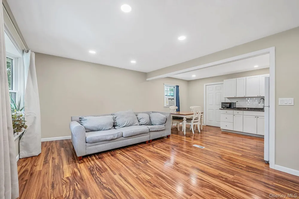 12 Allanwood Drive Shirley, NY 11967