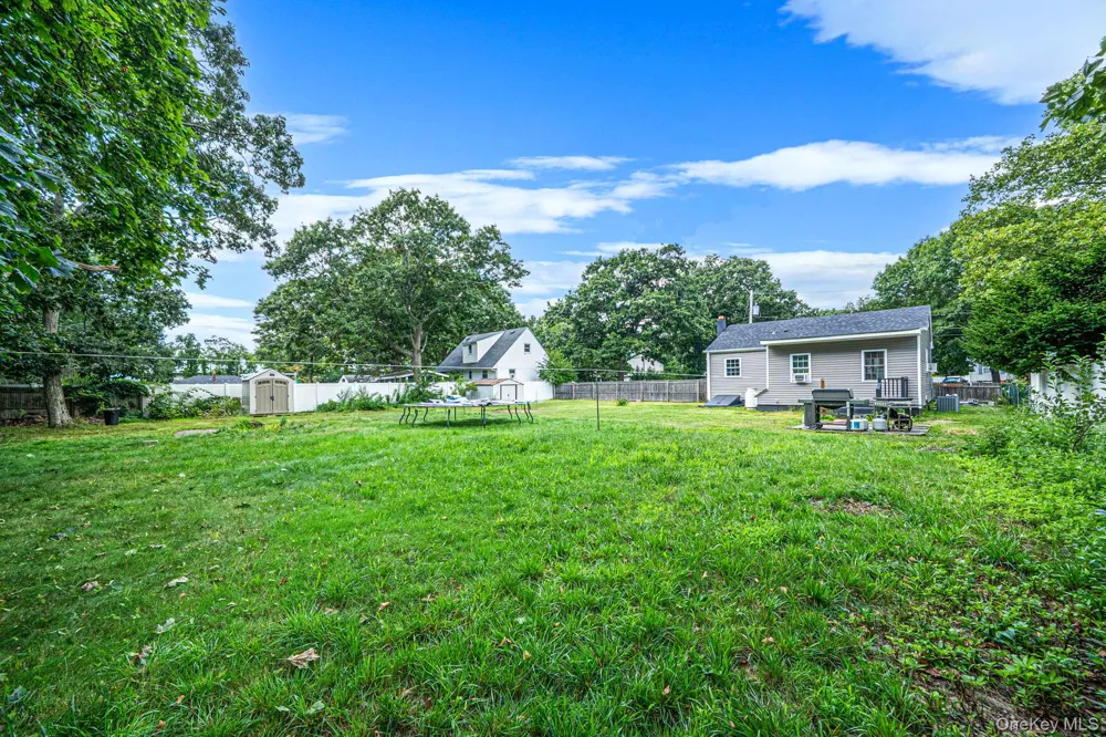 12 Allanwood Drive Shirley, NY 11967